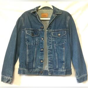 “Gap - Pioneer” Blue Denim Jacket Vintage.
Size: Small  EUC